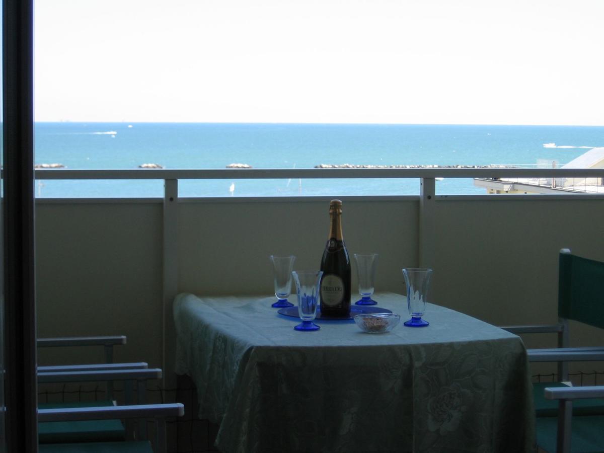 Miramare Apartment Cesenatico Ngoại thất bức ảnh